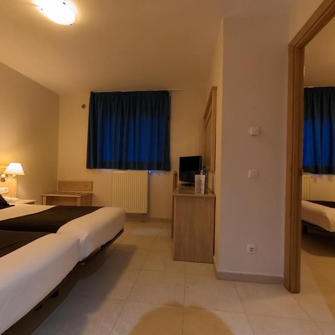 Hotel Cubil Pas De La Casa Esterno foto