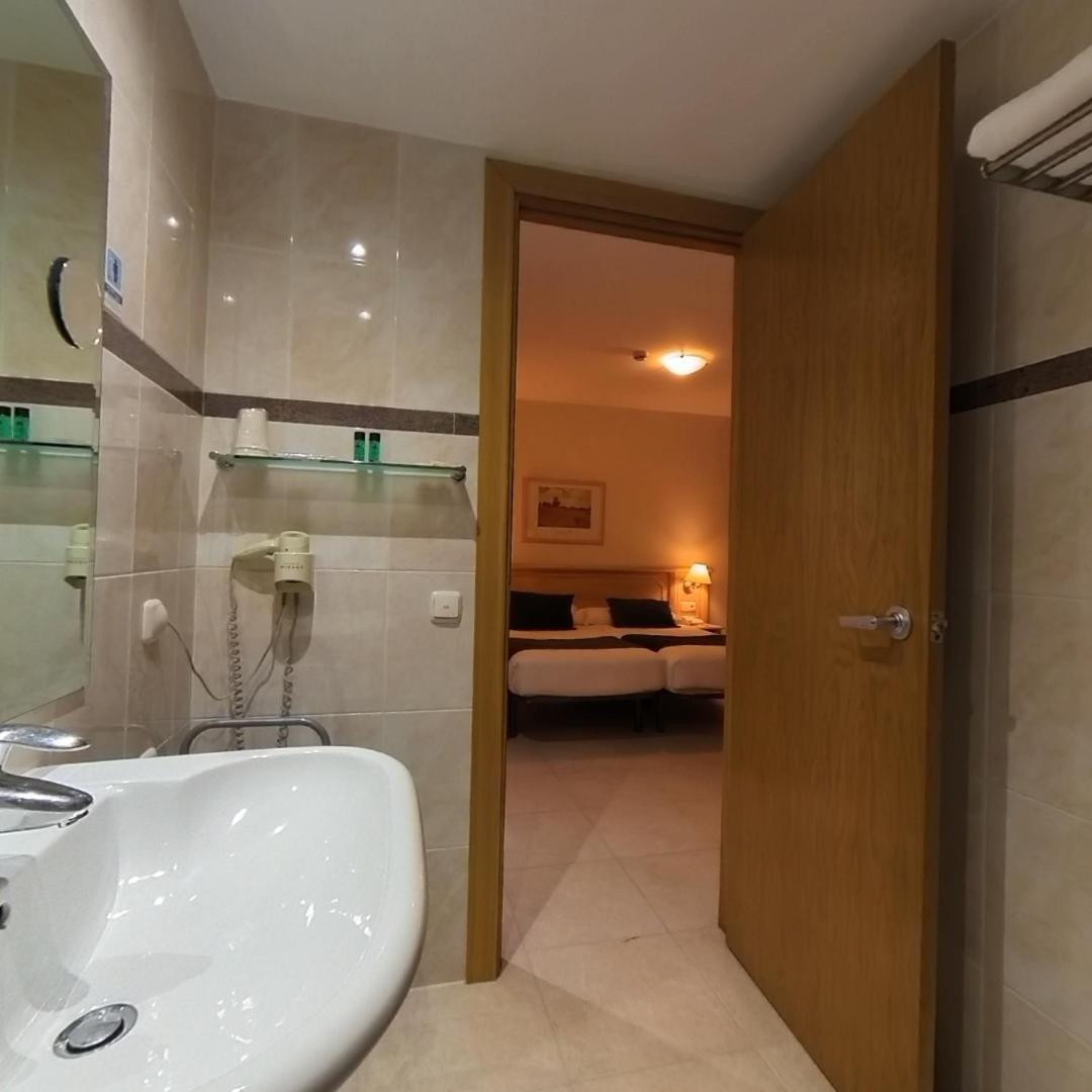 Hotel Cubil Pas De La Casa Esterno foto